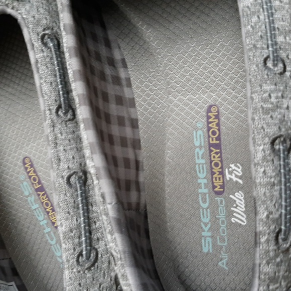 Skechers Air- Cooled Memory Foam - Picture 5 of 9